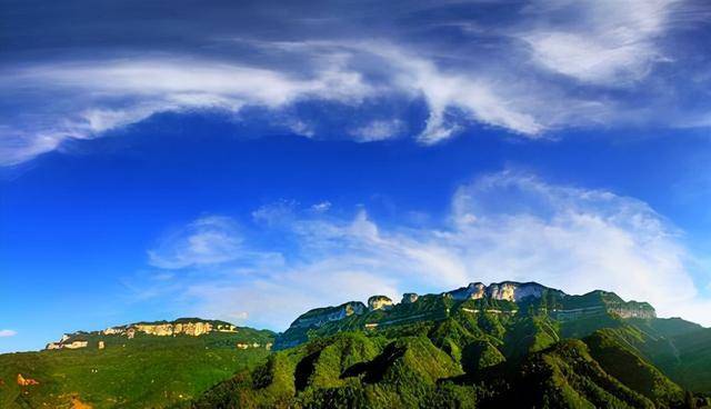 探秘金佛山：在重庆山水间寻找生态保护与旅游发展的完美平衡
