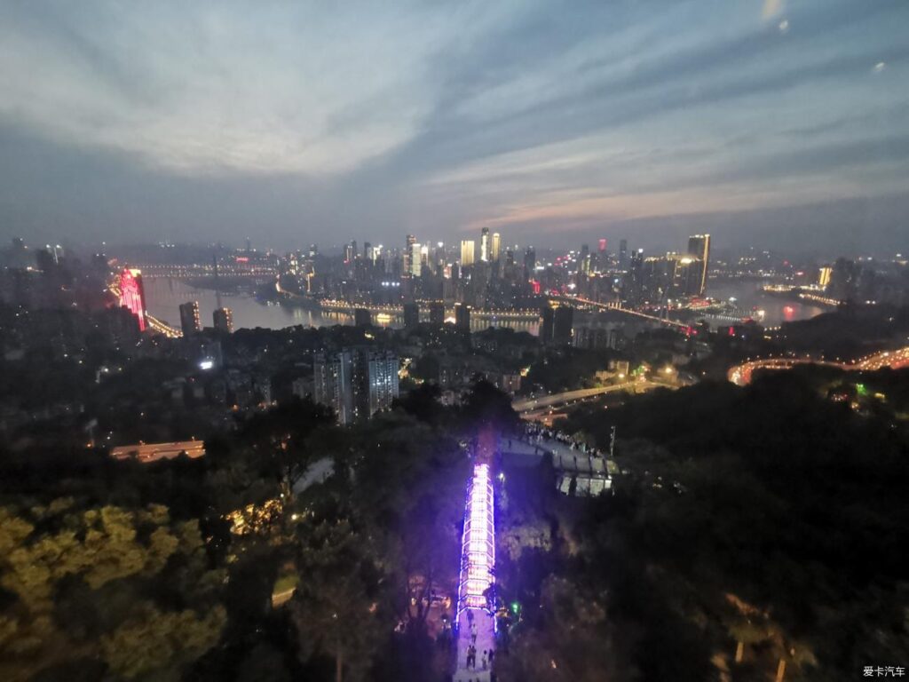登顶南山一棵树，360度俯瞰重庆最美天际线