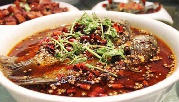 重庆美食地图：从江湖菜到豆花鲫鱼，探寻山城最地道的味觉密码