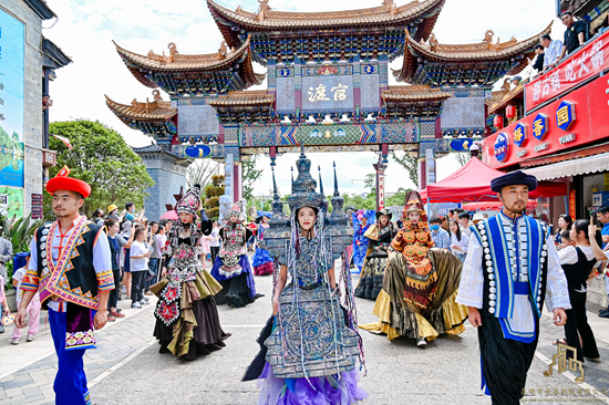 山城艺术之旅：探索重庆民俗节庆与仪式艺术的独特魅力