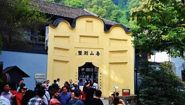 重庆红色之旅：探寻渣滓洞与白公馆的革命记忆