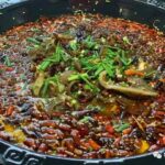 重庆美食江湖行：毛血旺与江湖菜的麻辣诱惑