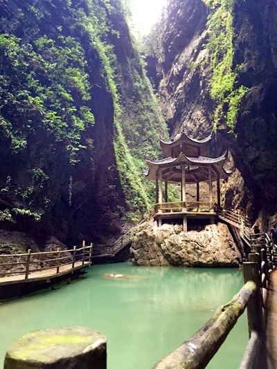 探秘重庆乌江画廊：山水画卷中的巴渝秘境与自然奇观