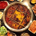 重庆美食江湖行：从麻辣火锅到江湖菜的山城味觉冒险