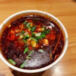 重庆美食与文化深度游：从酸辣粉到山城魅力的全方位探索