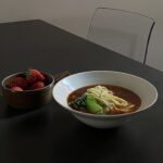 玩转重庆美食地图，探寻糊辣壳小面的香辣传奇