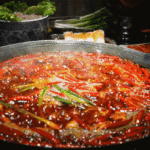 麻辣山城味蕾狂欢：探寻重庆火锅的前世今生与地道吃法
