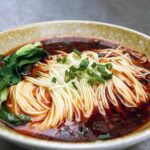山城美食地图：从麻辣小面到江湖菜，玩转重庆味蕾之旅