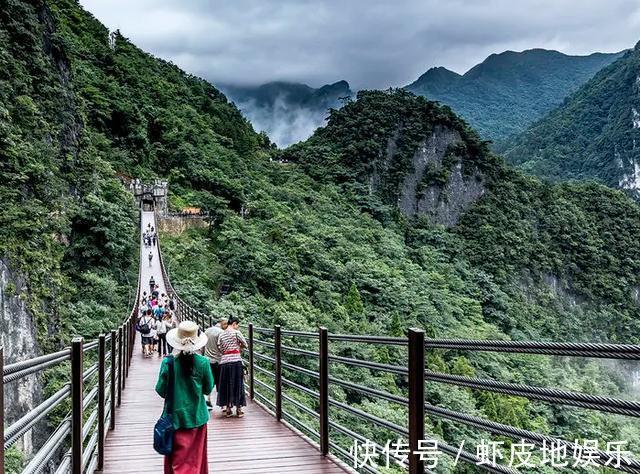 探秘武陵山：重庆最壮观的喀斯特地貌与土家文化深度体验指南