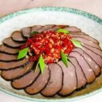 探秘重庆美食瑰宝：从山城夜景到长寿血豆腐的味觉之旅