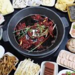 重庆防空洞火锅探秘：在山城腹地体验最地道的麻辣盛宴