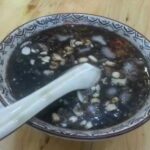 山城味道探秘：从洪崖洞到涪陵油醪糟的重庆美食之旅