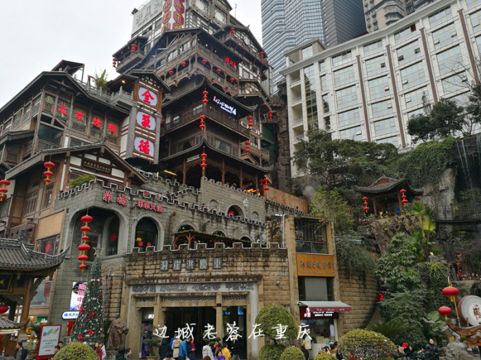 山城味蕾盛宴：重庆蹄花汤的前世今生与地道吃法全攻略