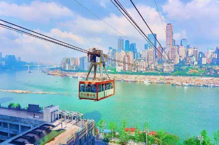 8D魔幻山城探秘：重庆立体交通与城市特色全攻略